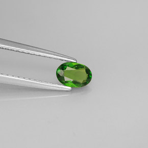 Diopside cromifero naturale verde da 0,36 ct, taglio ovale, VS