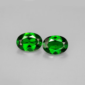 Diopside cromifero naturale verde da  ct, taglio ovale, VS