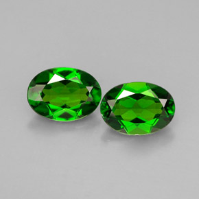 Diopside cromifero naturale verde da  ct, taglio ovale, VS