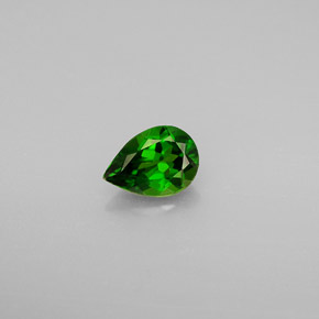 Diopside cromifero naturale verde da 0,65 ct, taglio a pera, VS