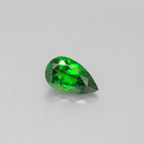 Diopside di cromo Verde naturale da 0.83 ct, Forma a pera, VS