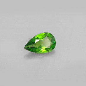 Diopside di cromo Verde naturale da 0.75 ct, Forma a pera, VS