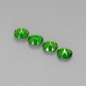 Diopside cromifero naturale verde da  ct, taglio rotondo, VS