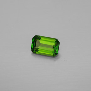 Diopside cromifero naturale verde da 0,53 ct, taglio smeraldo, VS