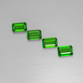 Diopside cromifero naturale verde da  ct, taglio smeraldo, VVS-VS