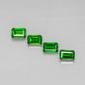 Diopside cromifero naturale verde da  ct, taglio smeraldo, VS