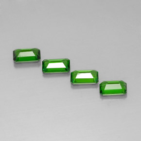 Diopside cromifero naturale verde da  ct, taglio smeraldo, VVS-VS