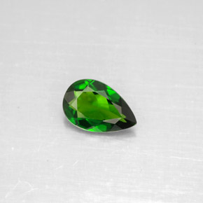 Diopside cromifero naturale verde da 0,70 ct, taglio a pera, VVS-VS