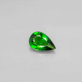 Diopside cromifero naturale verde da 0,68 ct, taglio a pera, VVS-VS