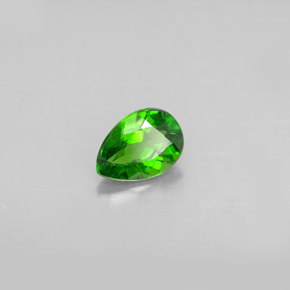 Diopside cromifero naturale verde da 0,68 ct, taglio a pera, VS