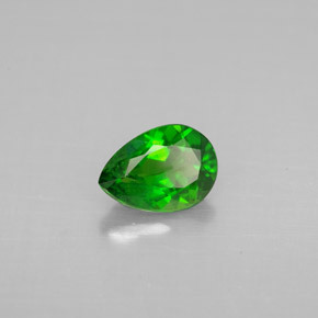 Diopside di cromo Verde naturale da 0.77 ct, Forma a pera, VS
