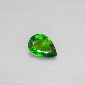 Diopside cromifero naturale verde da 0,50 ct, taglio a pera, VS