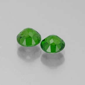 Diopside cromifero naturale verde da  ct, taglio rotondo, VS