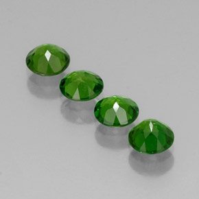 Diopside cromifero naturale verde da  ct, taglio rotondo, VS