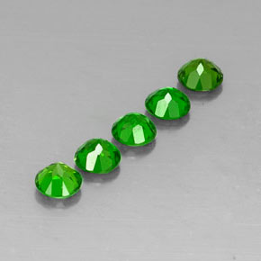 Diopside cromifero naturale verde da  ct, taglio rotondo, VVS-VS