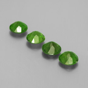 Diopside cromifero naturale verde da  ct, taglio rotondo, VS