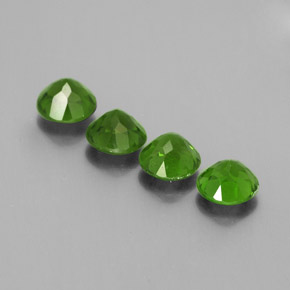 Diopside cromifero naturale verde da  ct, taglio rotondo, VVS-VS