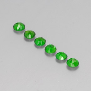 Diopside cromifero naturale verde da  ct, taglio rotondo, VS