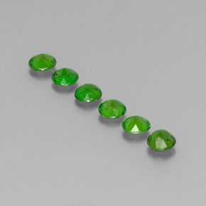 Diopside cromifero naturale verde da  ct, taglio rotondo, VS