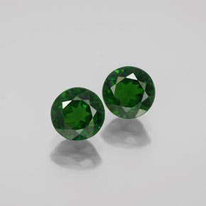 Diopside cromifero naturale verde da  ct, taglio rotondo, VS