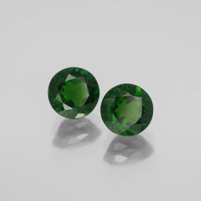 Diopside cromifero naturale verde da  ct, taglio rotondo, VS