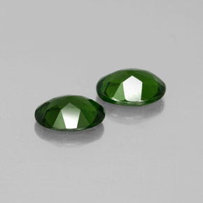 Diopside cromifero naturale verde da  ct, taglio ovale, VS