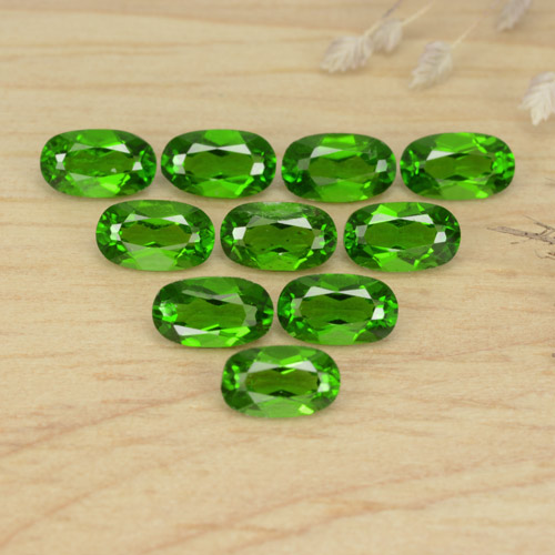 Diopside cromifero naturale verde da 2,50 ct, taglio ovale, VS