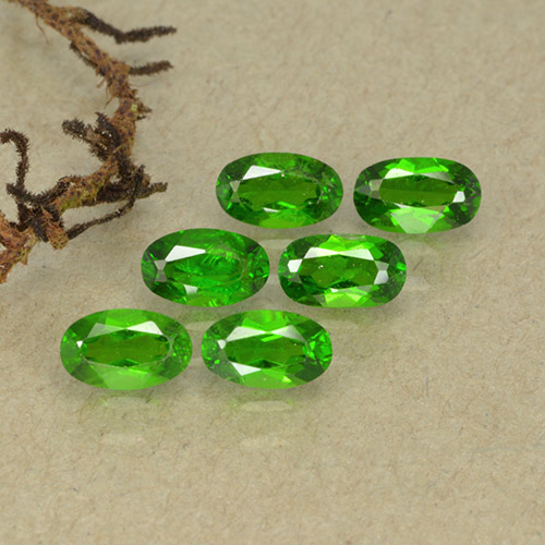 Diopside cromifero naturale verde da 1,54 ct, taglio ovale, VS-SI