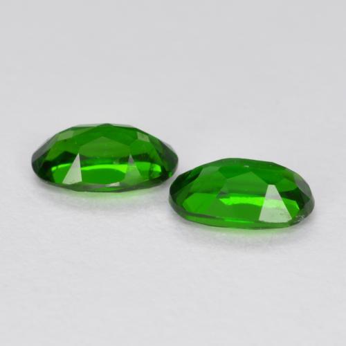 Diopside cromifero naturale verde da 0,49 ct, taglio ovale, VS