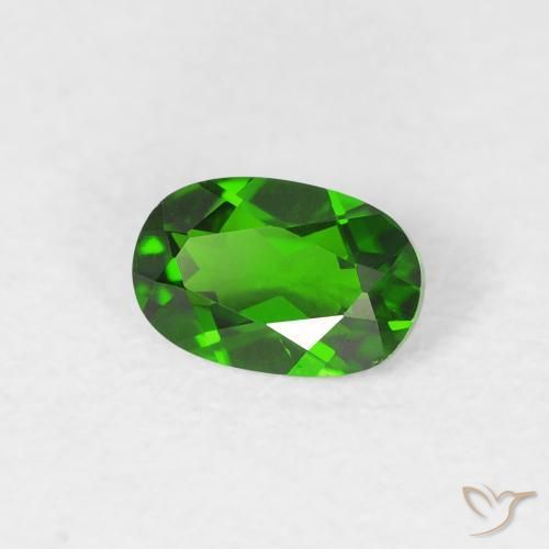 Diopside di cromo Luminoso verde foresta naturale da 0.54 ct, Ovale, VVS-VS