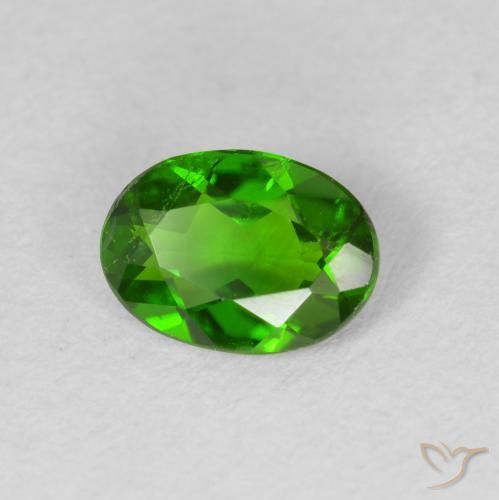 Diopside di cromo Verde scuro naturale da 0.71 ct, Ovale, VS