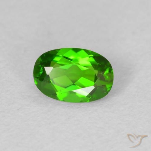 Diopside di cromo Verde scuro naturale da 0.52 ct, Ovale, VVS-VS