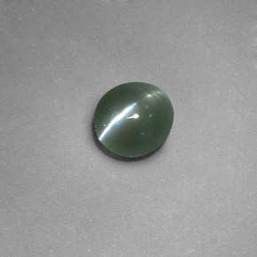 Chrysoberyl cat's eye naturale verde da 0,71 ct, taglio ovale, traslucido
