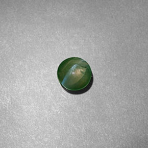 Chrysoberyl cat's eye naturale verde da 0,60 ct, taglio rotondo, traslucido