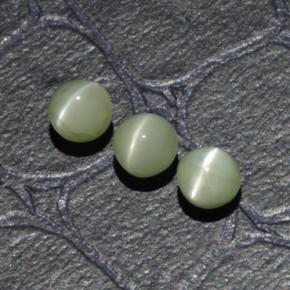 Gemme di Crisoberillo effetto occhio di gatto Verde giallastro naturale da 1.61 ct, Taglio rotondo, Traslucido