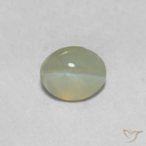 0.36ct Naturale Verde medio Crisoberillo effetto occhio di gatto, Ovale, Traslucido