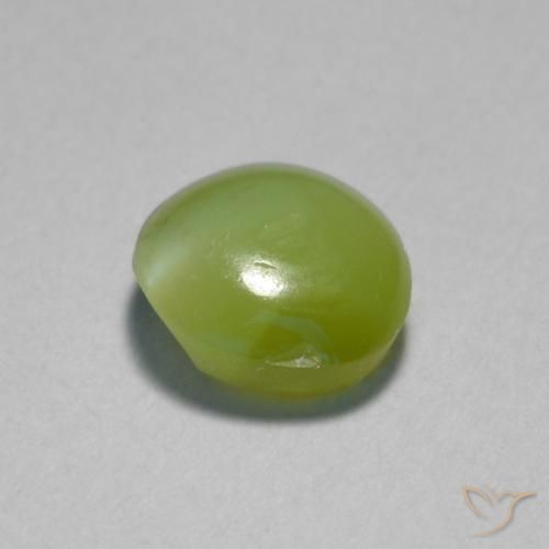Chrysoberyl cat's eye naturale verde da 0,89 ct, taglio ovale, traslucido