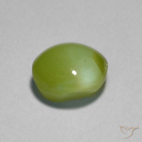 Chrysoberyl cat's eye naturale verde da 0,89 ct, taglio ovale, traslucido