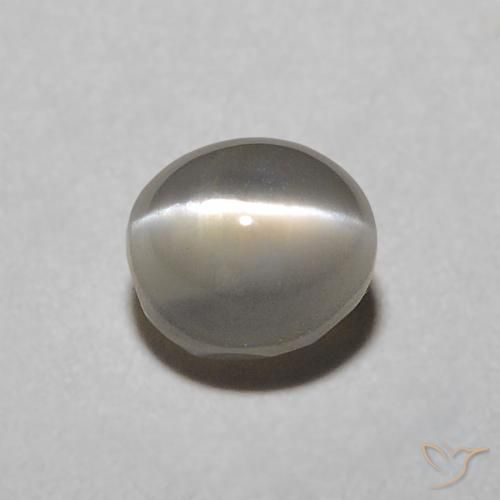 0.57ct Naturale Grigio molto chiaro Crisoberillo effetto occhio di gatto, Ovale, Traslucido