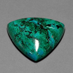Crisocolla naturale multicolore da 63,50 ct, trillion, opaco