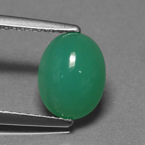 Crisoprasio naturale verde da 1,85 ct, taglio ovale, traslucido