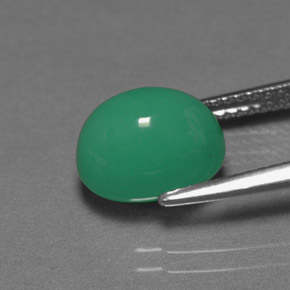 Crisoprasio naturale verde da 3,93 ct, taglio ovale, traslucido