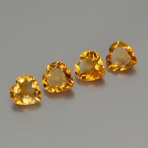 Citrino naturale dorato da 3,95 ct, a forma di cuore, VS