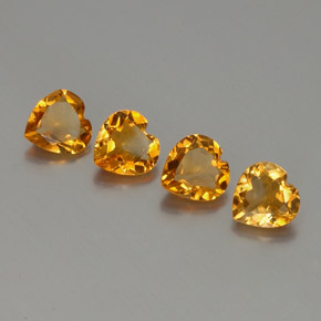Citrino naturale dorato da 3,95 ct, a forma di cuore, VS
