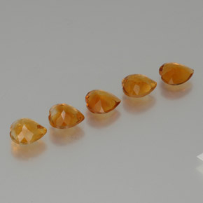 Citrino naturale arancione da 4,93 ct, a forma di cuore, VS
