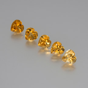 Citrino naturale dorato da 5,38 ct, a forma di cuore, VS