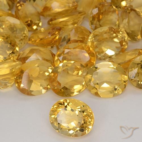 Citrino Dorato naturale da 4.54 ct, Ovale, VVS-VS
