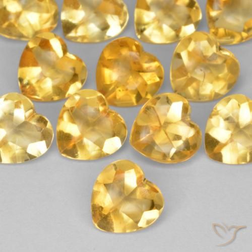 0.77ct Naturale Arancio Dorato Profondo Citrino, Cuore, Trasparente