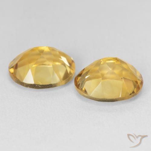 Gemme di Citrino Medium Light-Golden naturale da 6.81 ct, Ovale, VVS-VS