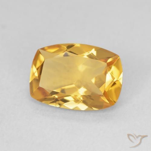 Citrino Medium Light-Golden naturale da 2.53 ct, Cuscino, VVS